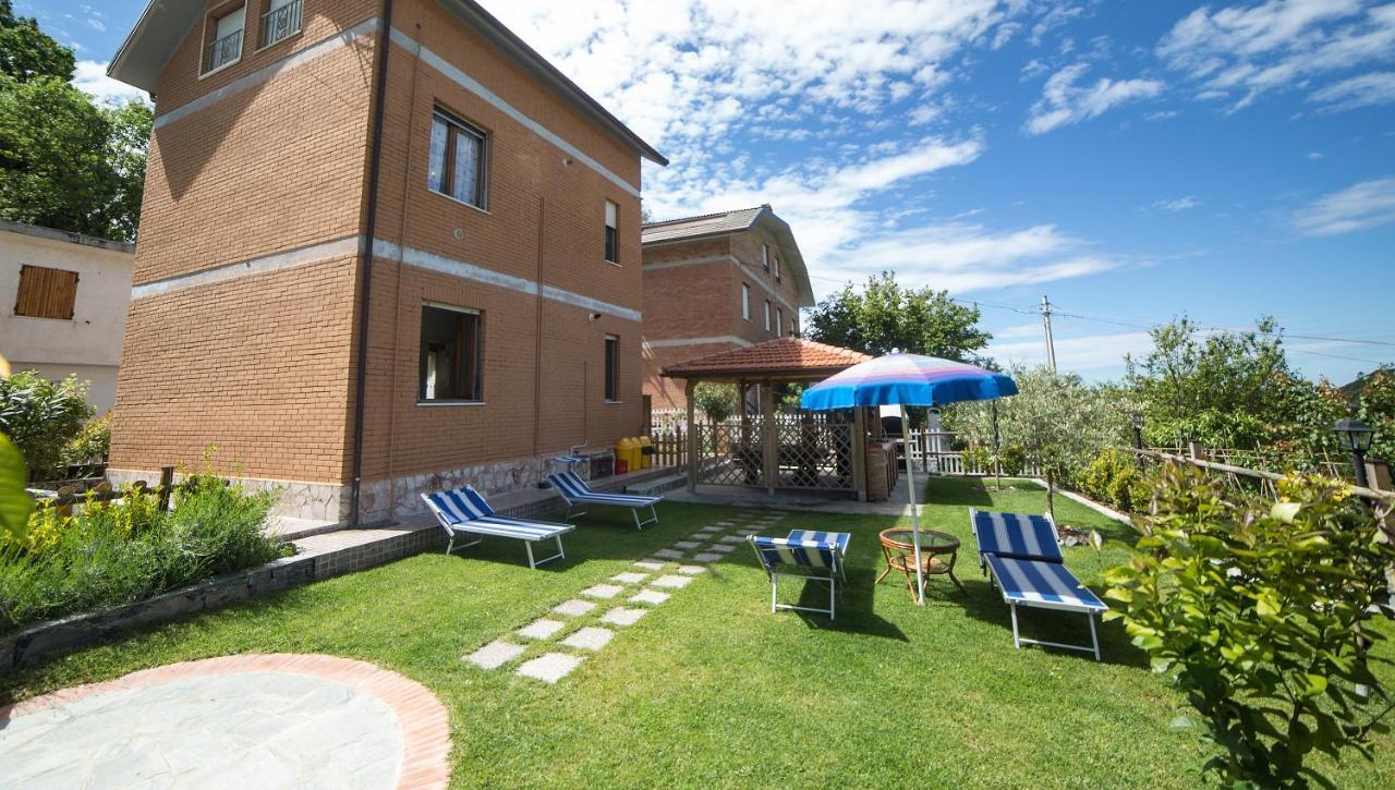 A & B Holiday Home Deiva Marina Exterior foto